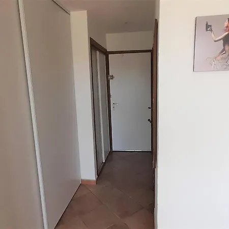 Apartment 121, Heliopolis K Au Village Naturiste *