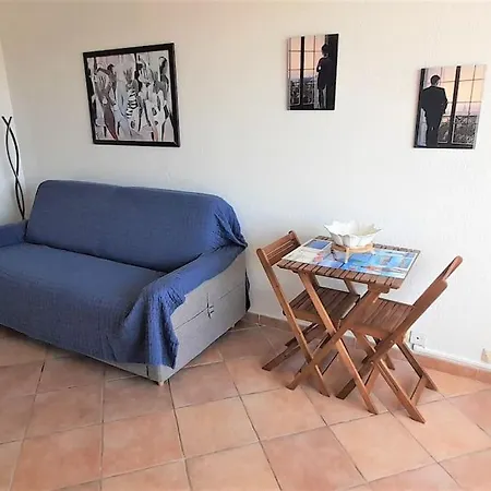 121, Heliopolis K Au Village Naturiste * Agde